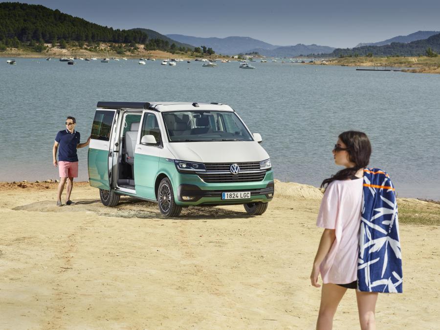  Volkswagen California Beach (T6.1) 2019 года  (WW) (фото 6 из 33)